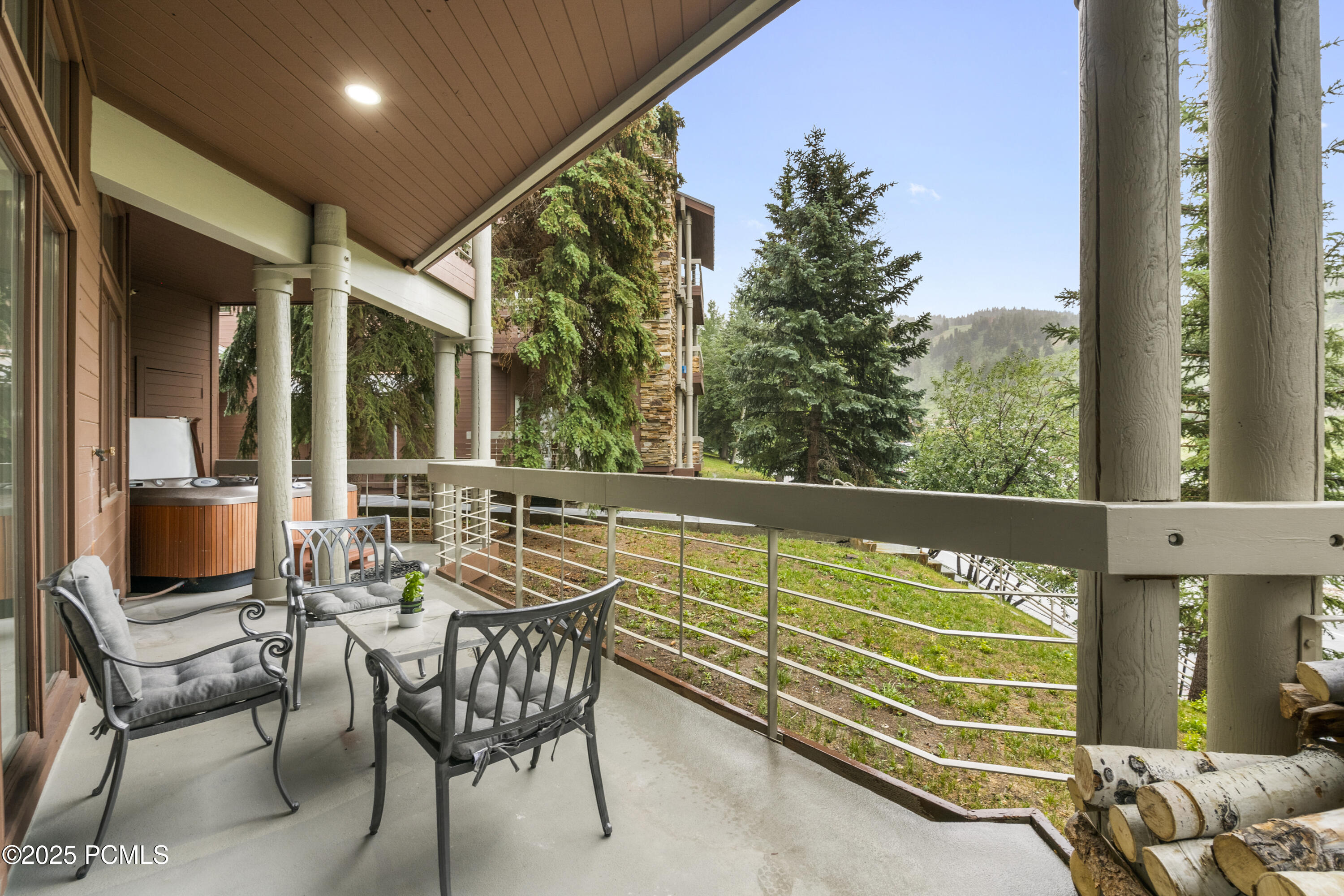 2510DeerValleyDR-E (27)