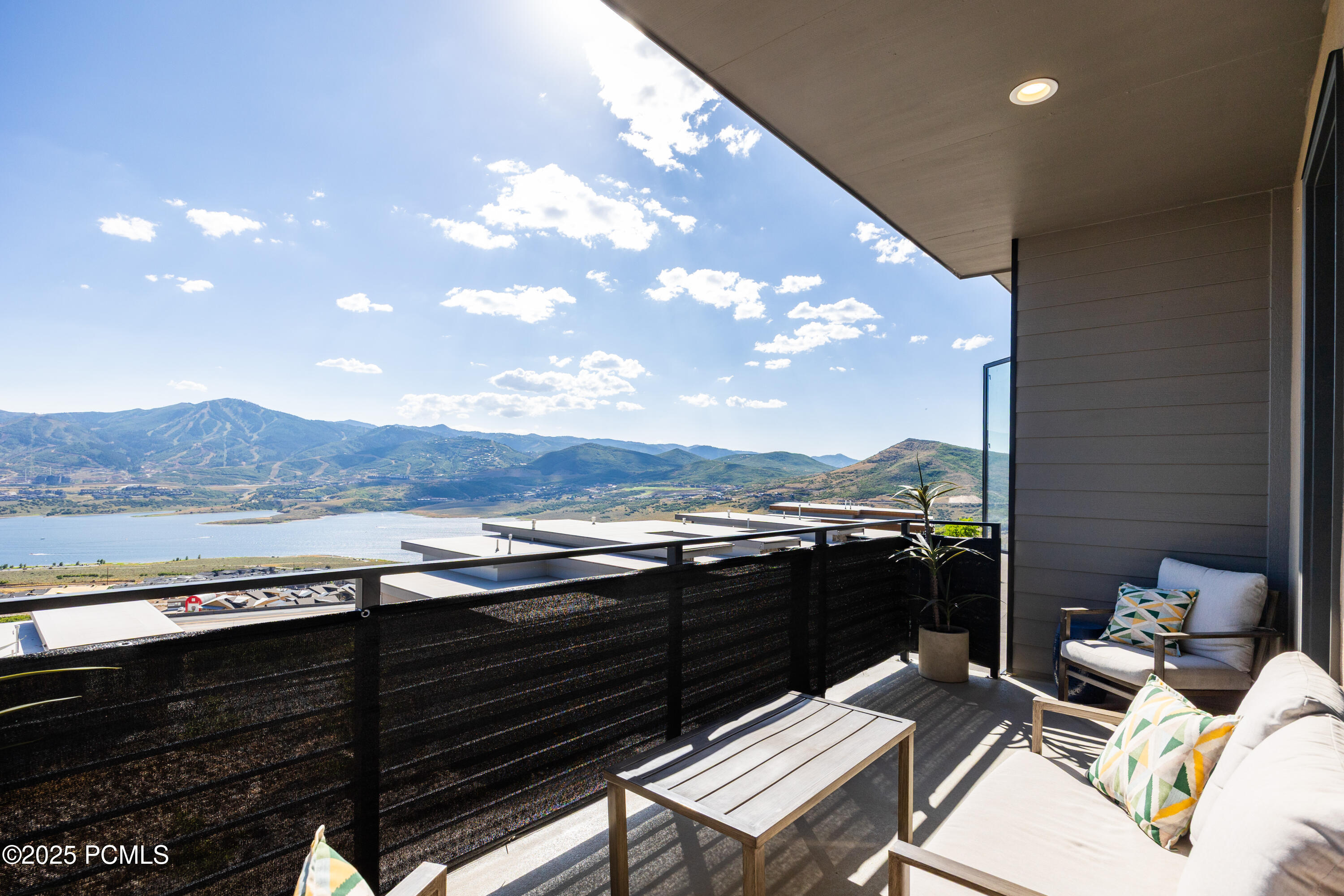26-853 Miner Way