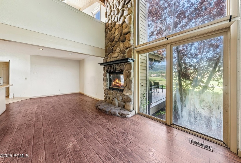 12_Livingroom_1800x1200_4259433