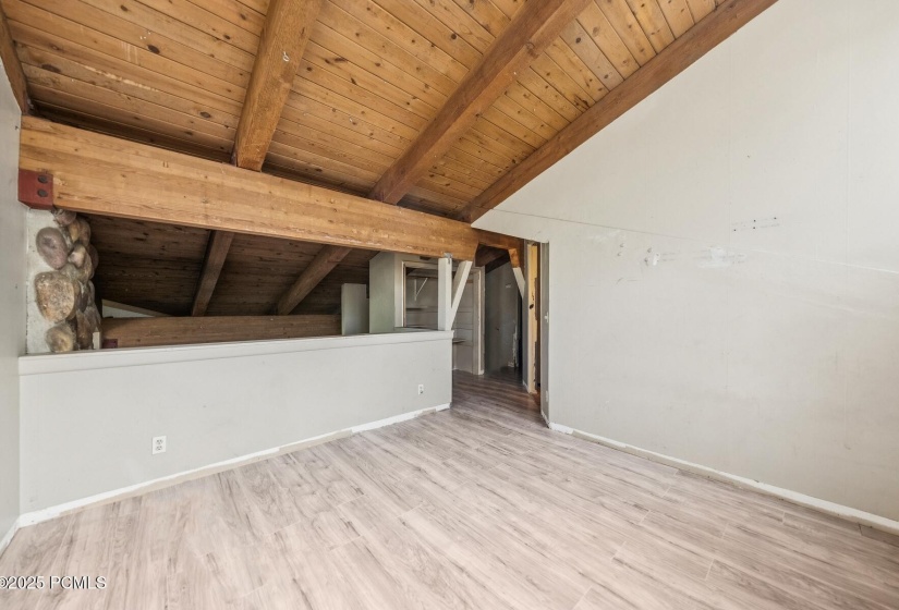 17_Loft-Bedroom_1800x1200_4259437