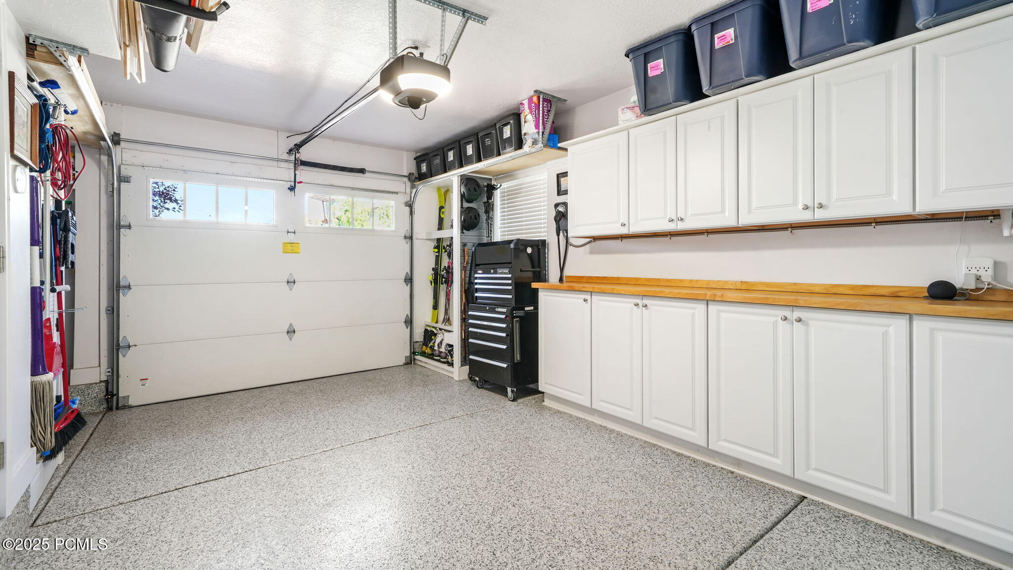 22-web-or-mls-1370 Center Dr-11