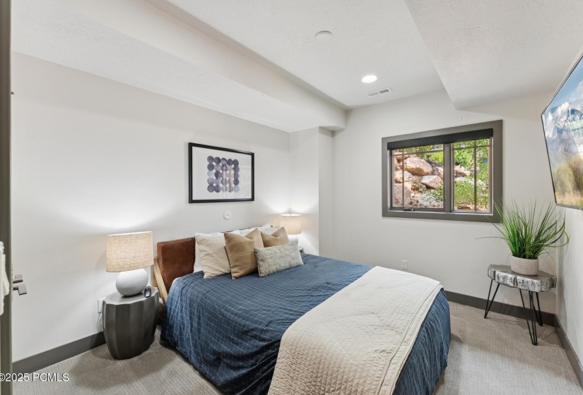 22_Bedroom_1800x1200_4262414