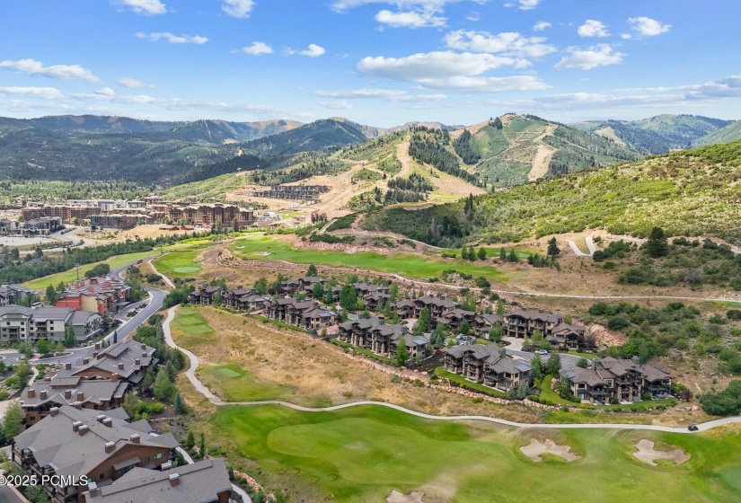 5_Aerial_1800x1200_4262398