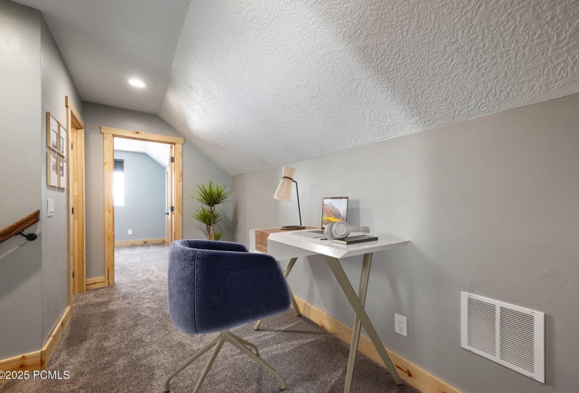 025_home_office_305