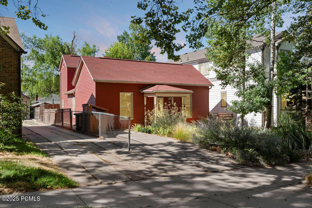 University Area Cottage