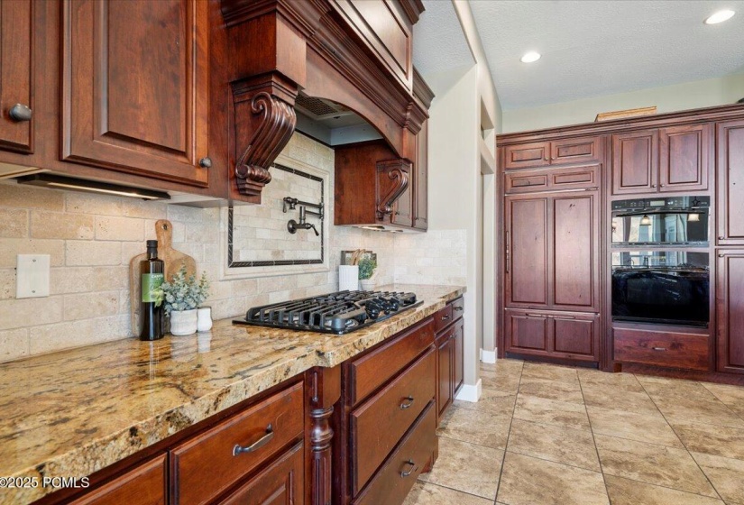 17-Kitchen
