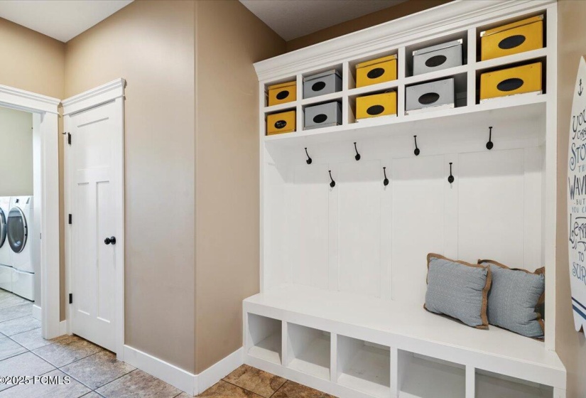 52-Mudroom