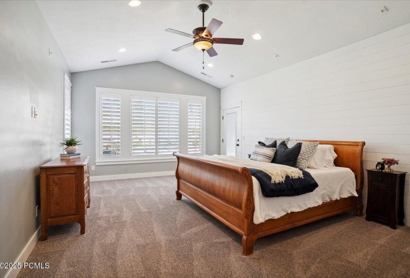 23-Bedroom