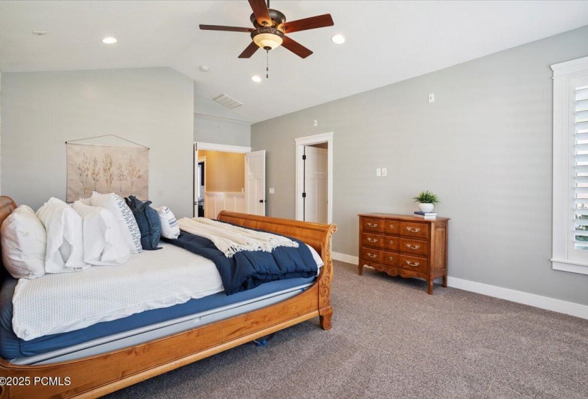21-Bedroom