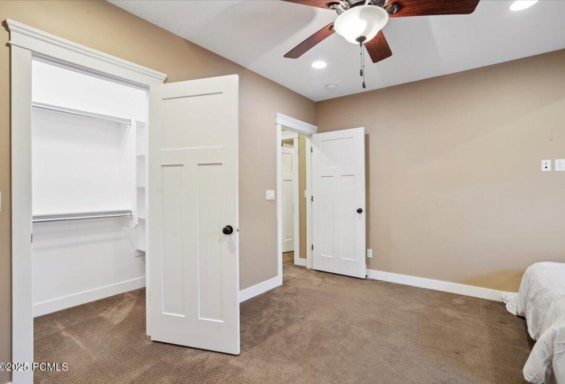 41-Bedroom