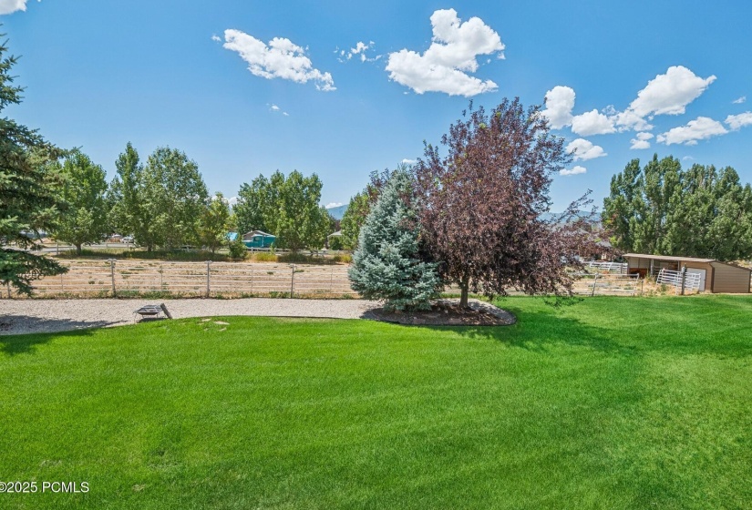 39_Horse-Property_1800x1200_4252854