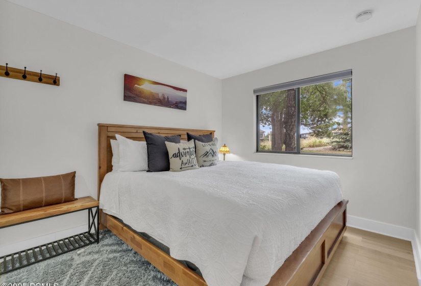18-web-or-mls-2025-canyons-resort-dr-p4
