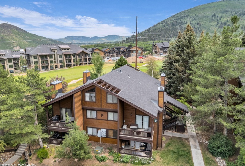 23-web-or-mls-2025-canyons-resort-dr-p4