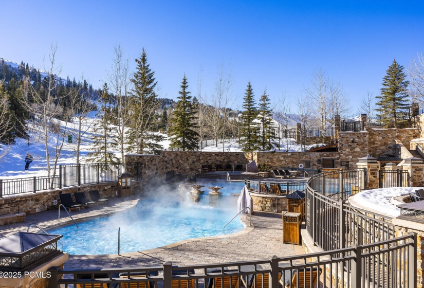 102_18-2300deervalleydrive100218_161