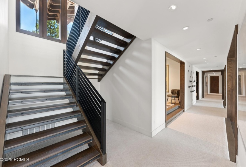129_Interior_1800x1200_4262209