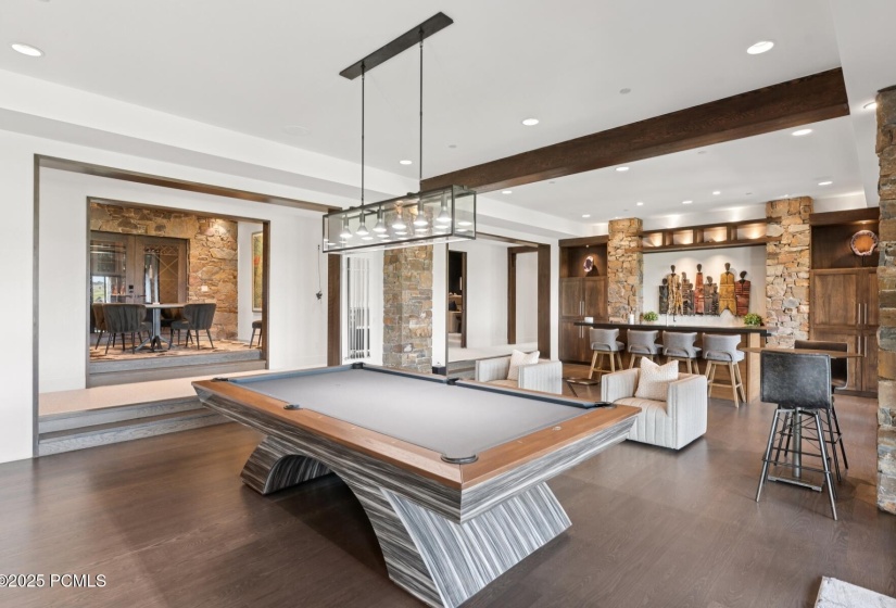 118_Billiard-Area_1800x1200_4262194