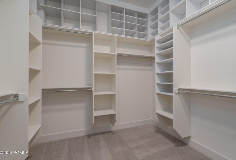 24-Summit Media_1144 455 W