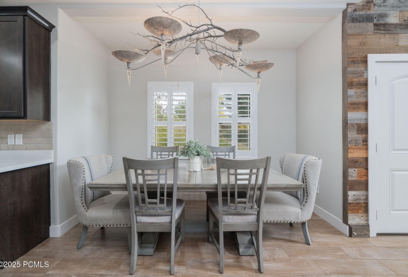5-Summit Media_1144 455 W