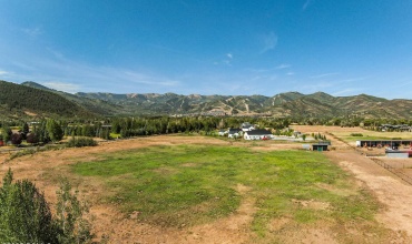 16_729-Old-Ranch-Rd_1800x1200_4265432