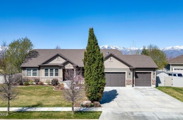 2520 260 E, Heber City, Utah 84032, 4 Bedrooms Bedrooms, ,4 BathroomsBathrooms,Residential,For Sale,260 E,12501722