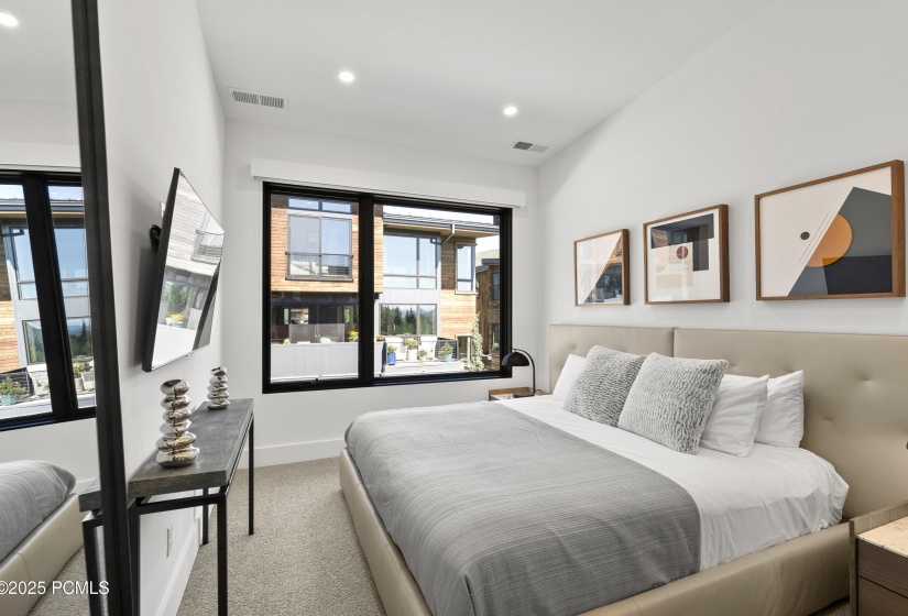 3rd Bed
