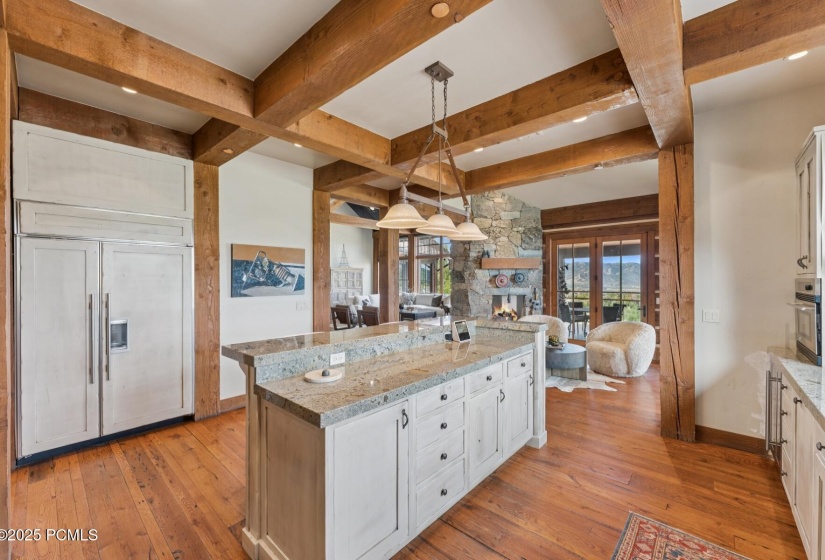 24_Kitchen_1800x1200_4267965