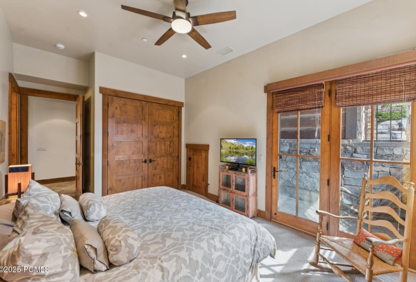 34_Bedroom_1800x1200_4267970