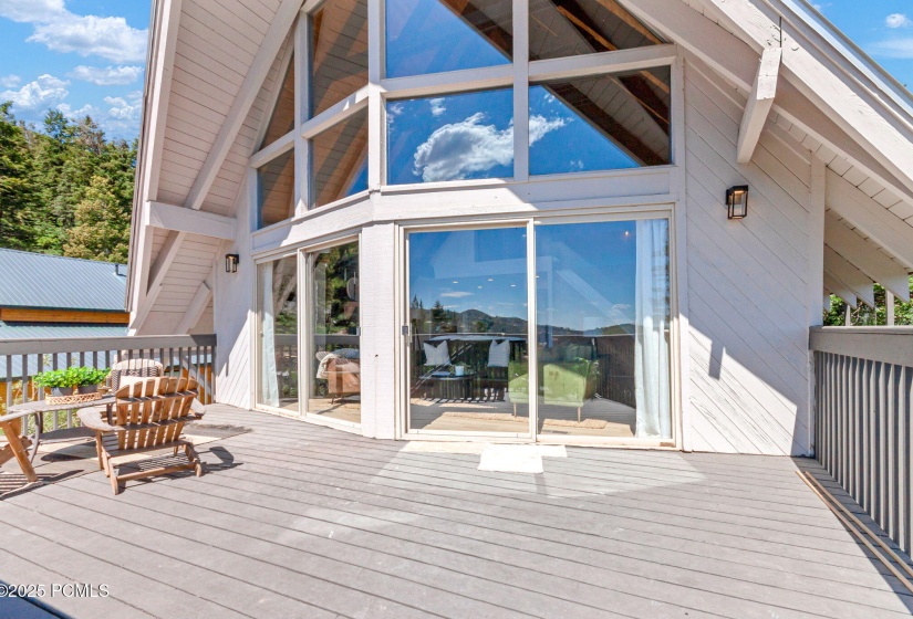 575 Upper Evergreen Dr-18