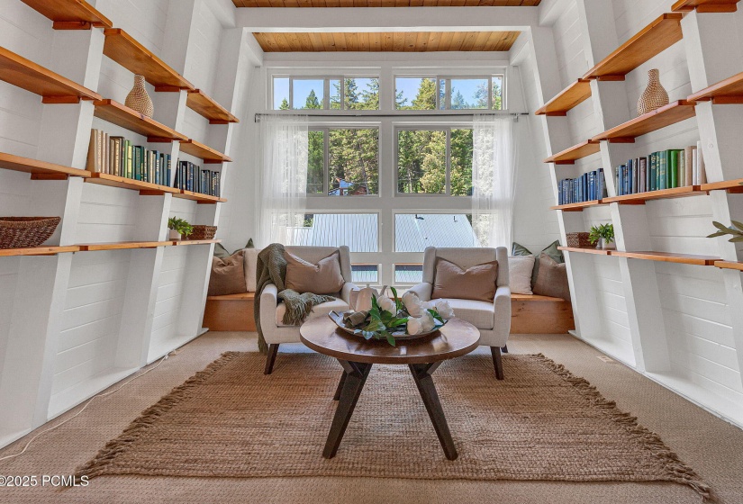 575 Upper Evergreen Dr-28