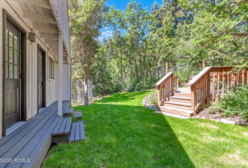 575 Upper Evergreen Dr-34