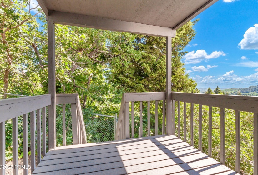575 Upper Evergreen Dr-37