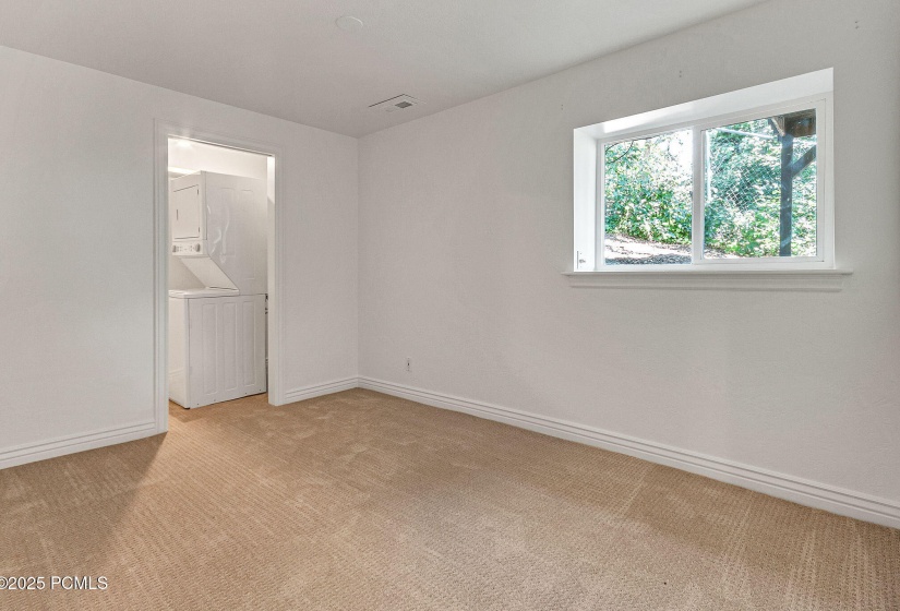 575 Upper Evergreen Dr-43