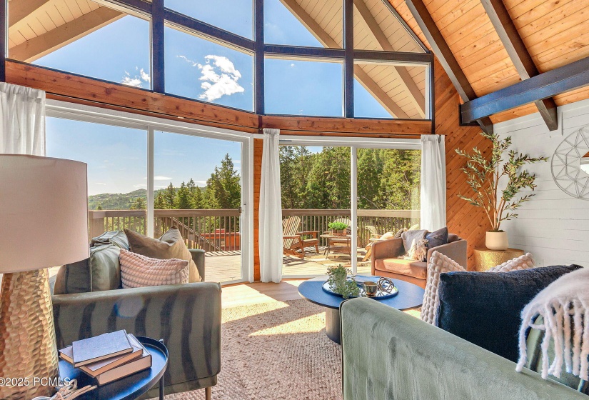 575 Upper Evergreen Dr-7