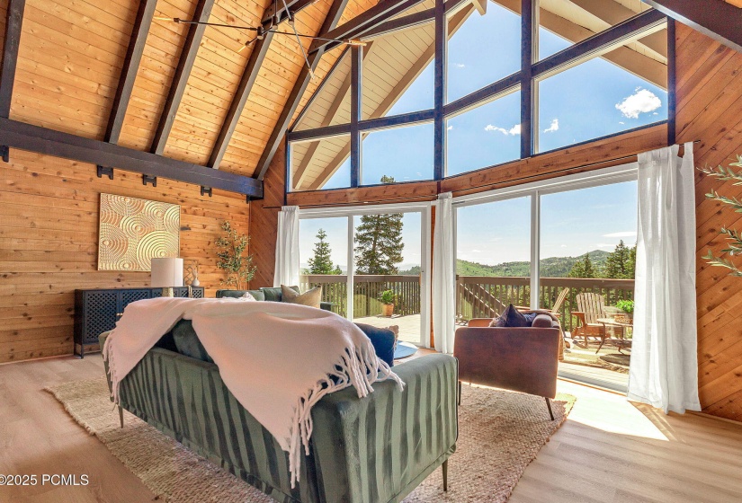 575 Upper Evergreen Dr-12