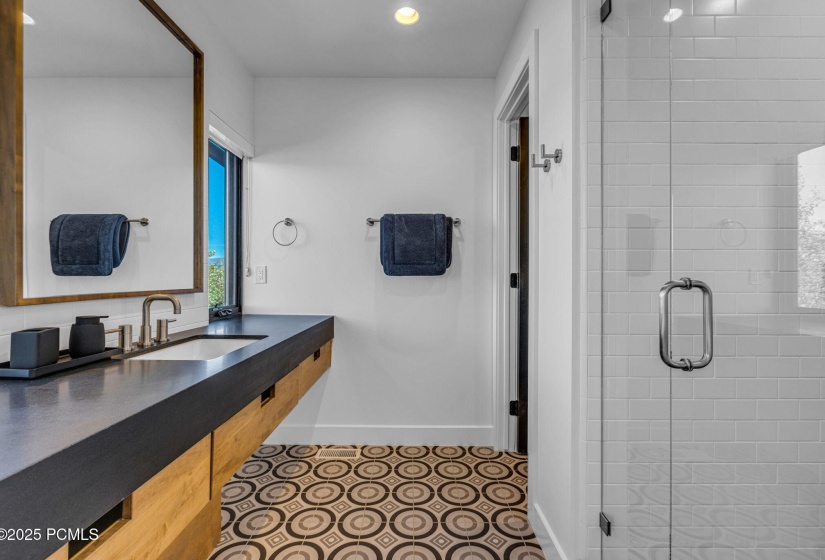 28-web-or-mls-6714-golden-bear-loop-w