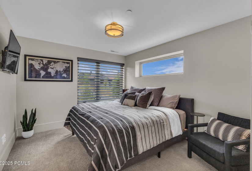 36-web-or-mls-2755-e-bitter-brush-dr