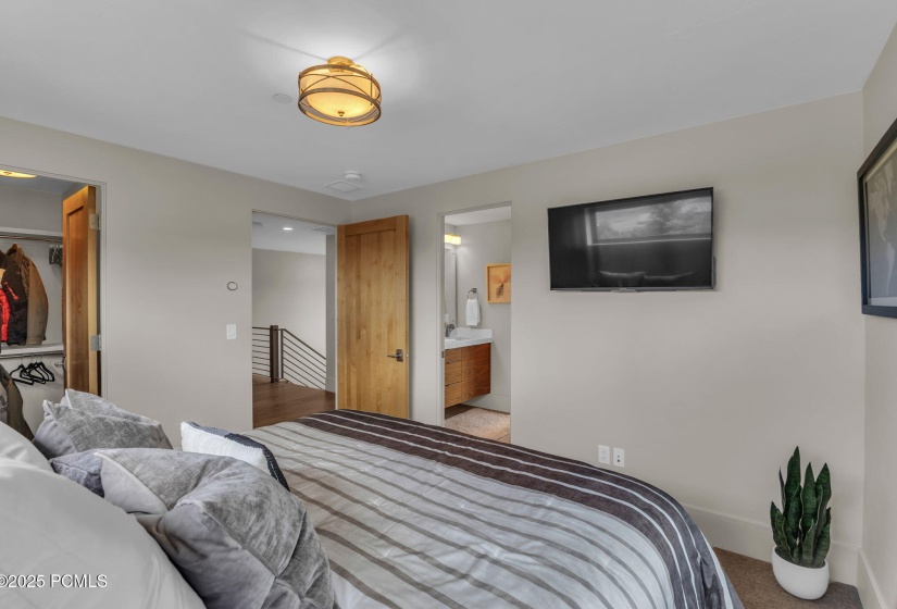 37-web-or-mls-2755-e-bitter-brush-dr