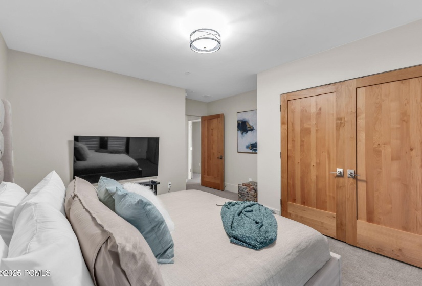 50-web-or-mls-2755-e-bitter-brush-dr
