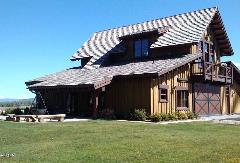 WCR Common Area Amenity 4