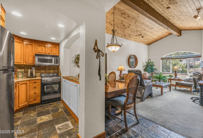 12-web-or-mls-840-w-bigler-ln-3019
