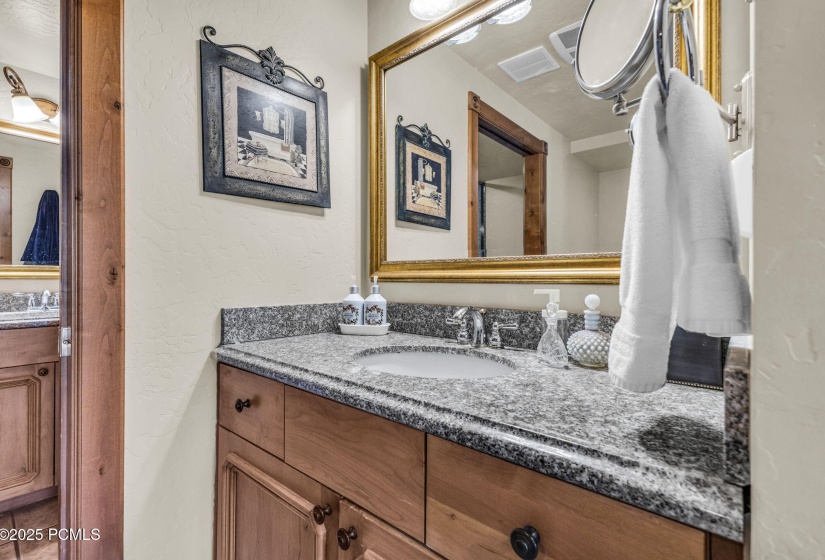 23-web-or-mls-840-w-bigler-ln-3019