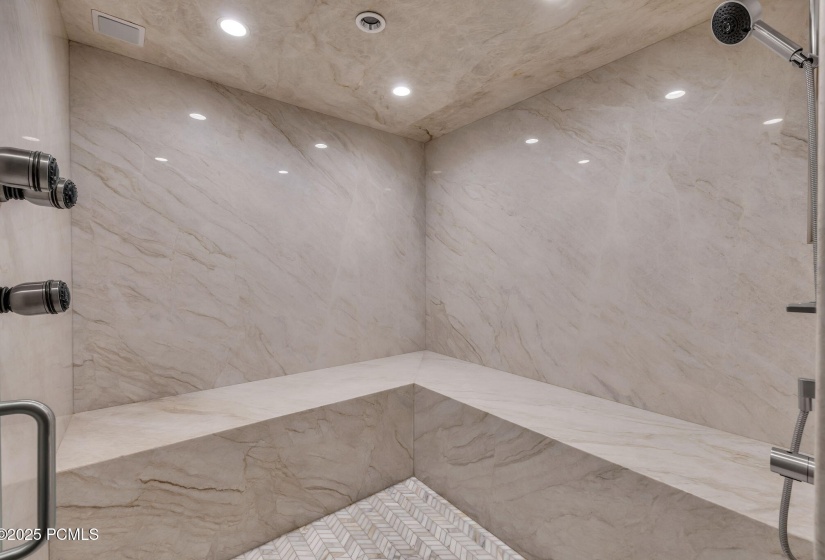 32-web-or-mls-22-white-pne-cyn-rd