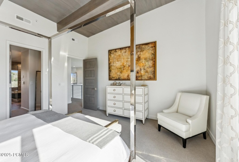 20_Bedroom_1800x1200_4265934