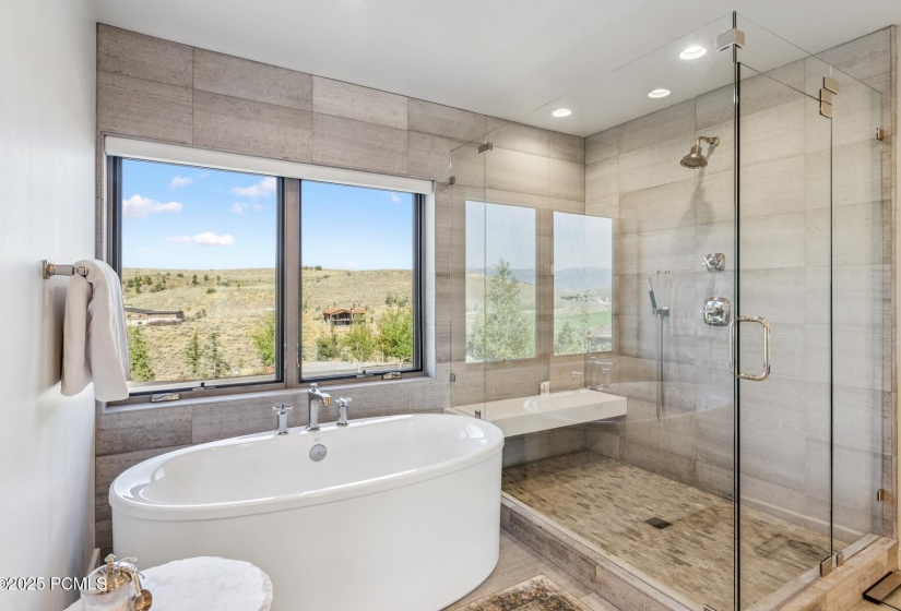 22_Bathroom_1800x1200_4265936