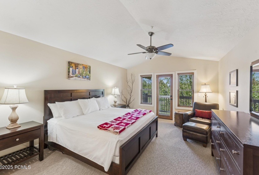 22_Bedroom_1800x1200_4269412