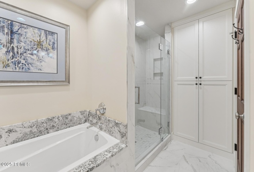 26_Bathroom_1800x1200_4269416