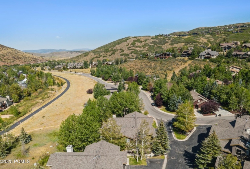 3_Aerial_1800x1200_4269384