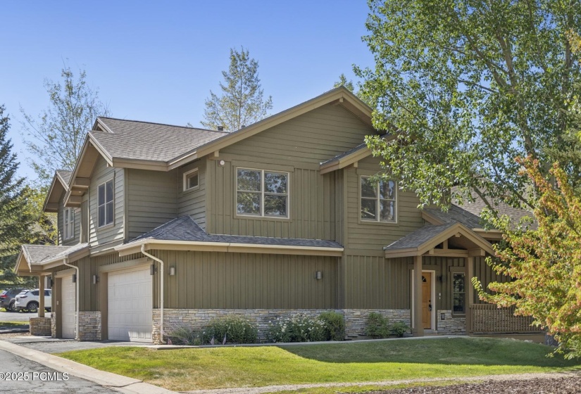 54_Exterior_1800x1200_4269431