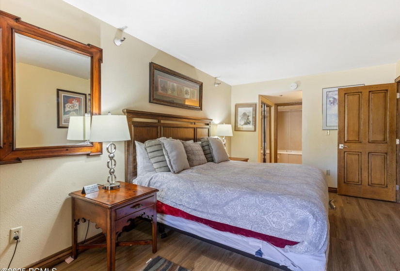 11-1485 Empire Ave #218 -11