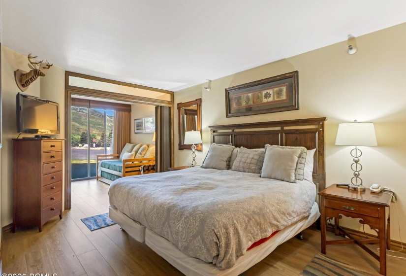 12-1485 Empire Ave #218 -12